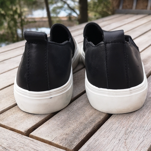 3 for $30 Gap slip-ons - Picture 3 of 8